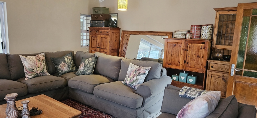 2 Bedroom Property for Sale in Stilbaai Wes Western Cape